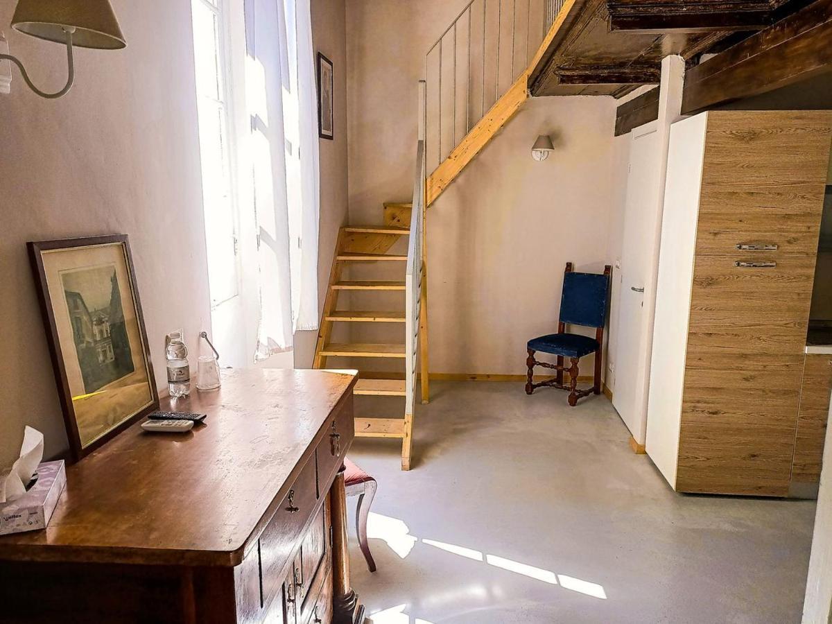 Relais Real Collegio Hotel Ноли Екстериор снимка