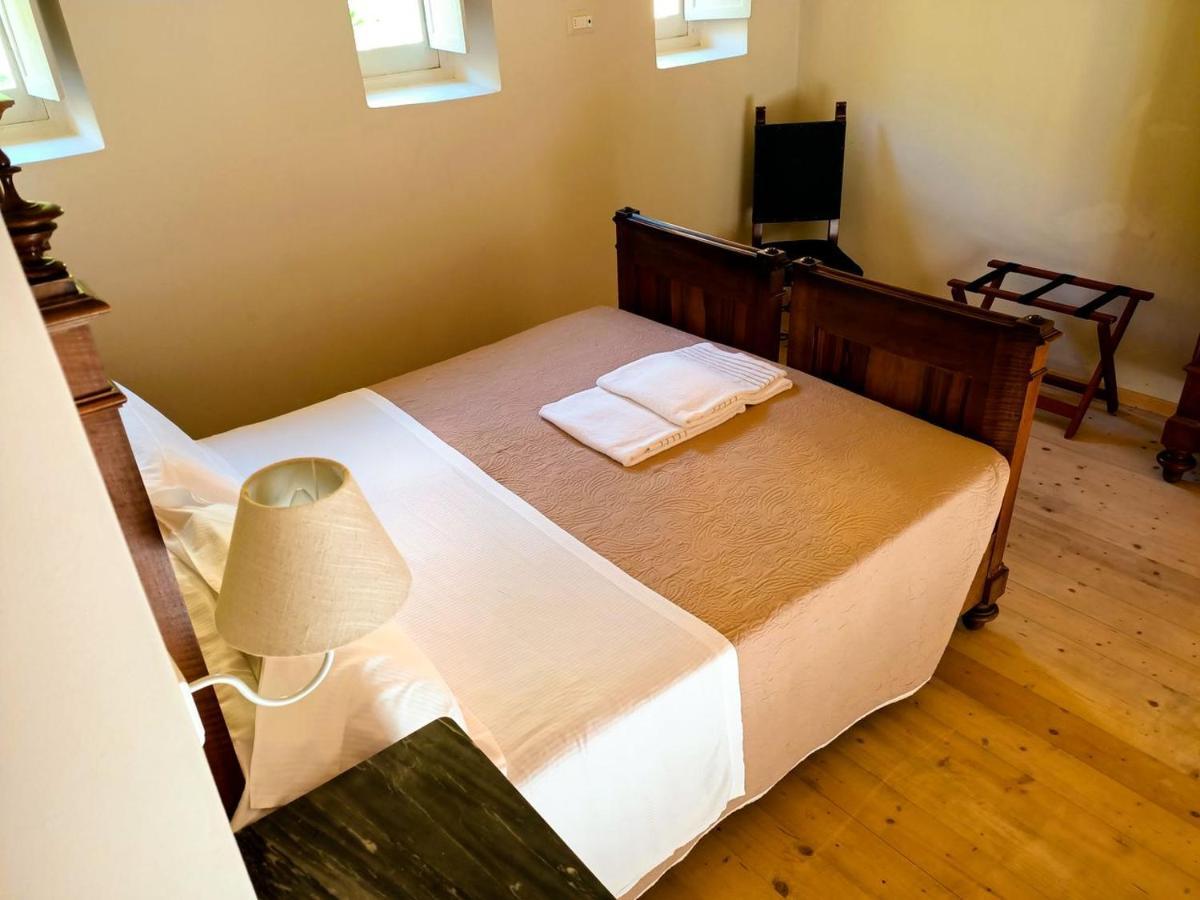 Relais Real Collegio Hotel Ноли Екстериор снимка