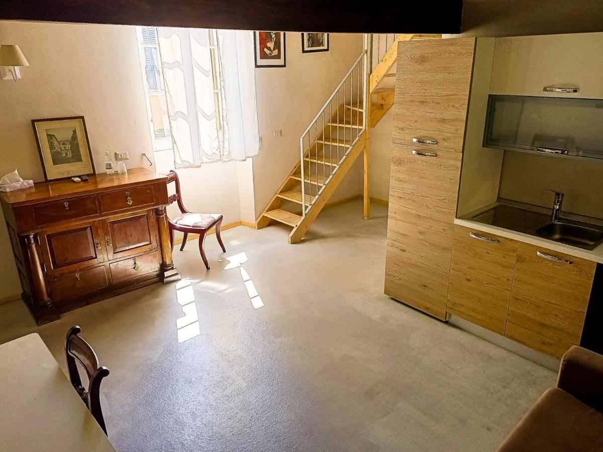 Relais Real Collegio Hotel Ноли Екстериор снимка