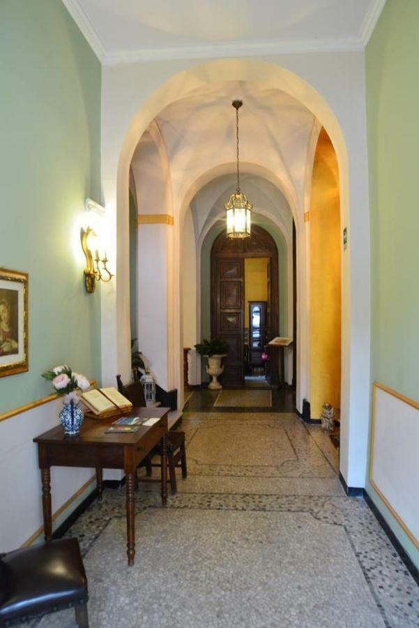 Relais Real Collegio Hotel Ноли Екстериор снимка